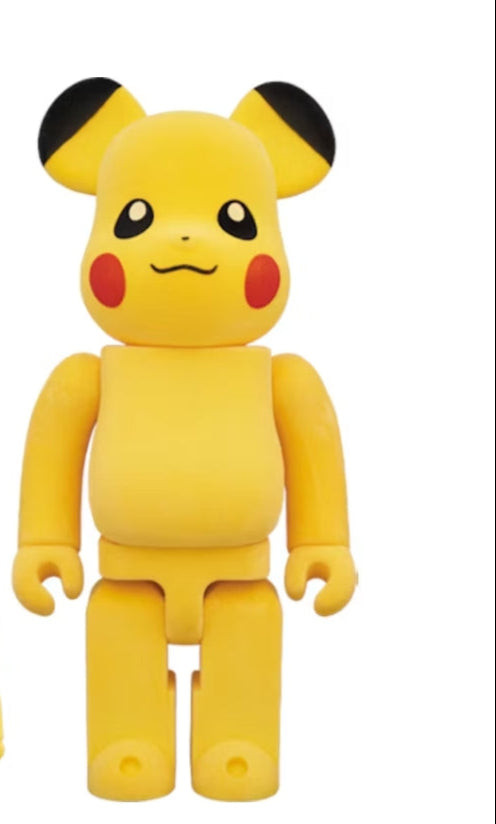 pikachu bearbrick 400%
