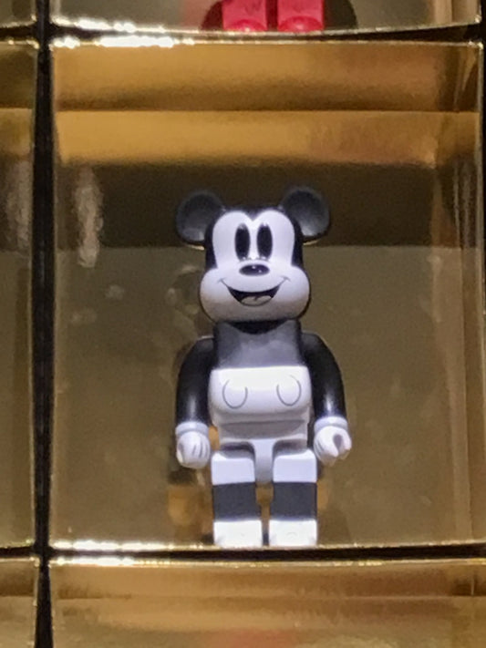 Mickey black and white Bearbrick 400% - Olm collectibles